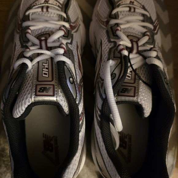 New Balance White and Maroon Sneakers - Picture 8 of 12